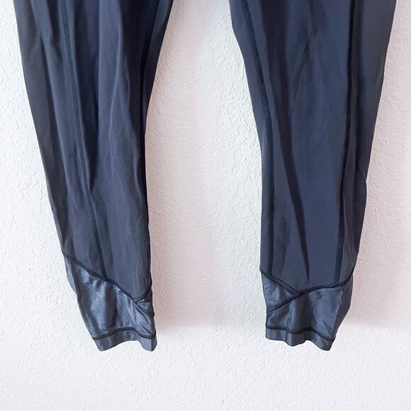Lululemon Pace Queen Tight Black Blooming Pixie Aquamarine 7/8 Length Size 8 - Picture 2 of 9